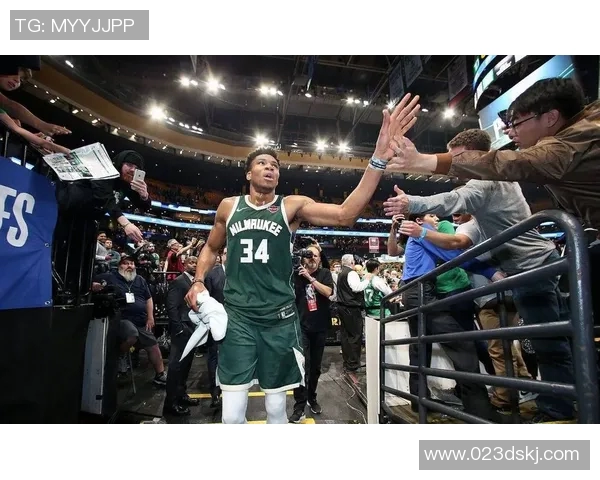 字母哥与波神的巅峰对决谁能在NBA赛场上笑到最后 字母哥与波神的巅峰对决谁能在NBA赛场上笑到最后