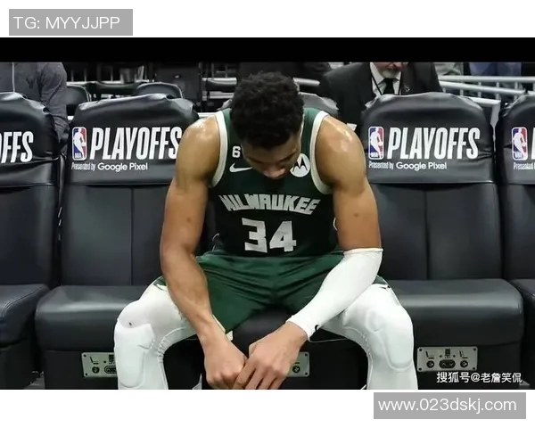 字母哥赛后愤怒撕毁球衣雄鹿惨败引发更衣室激烈冲突 字母哥赛后愤怒撕毁球衣雄鹿惨败引发更衣室激烈冲突