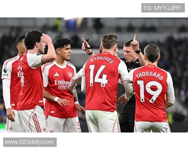 斯旺西对曼联精彩录播回顾赛场瞬间与战术分析全记录