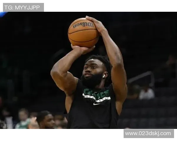 杰伦布朗：从篮球场上的明星到社会运动的先锋