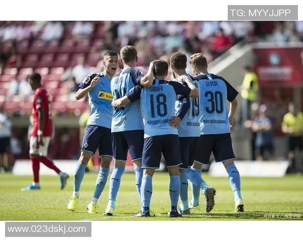 巴黎FC与格勒诺布尔激战正酣谁能在法乙赛场笑到最后