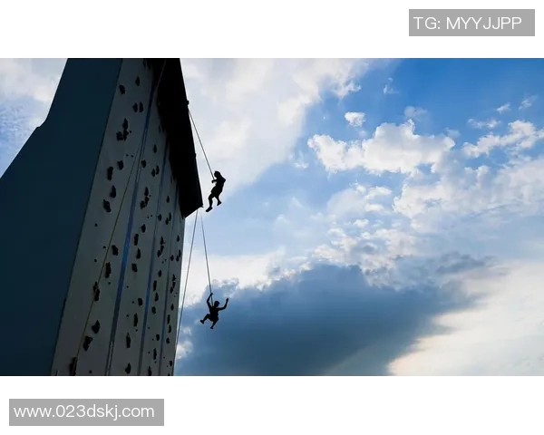 成都攀岩队整体表现分析：压制优势与失误反思的深度探讨MBA