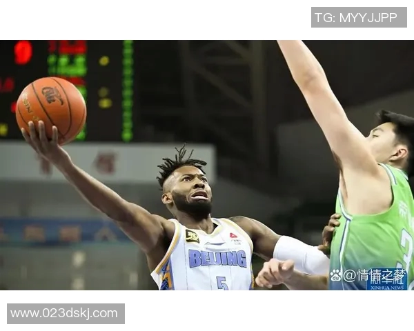 北京篮球队技术争议引发热议球迷与专家观点交锋分析MBA 北京篮球队技术争议引发热议球迷与专家观点交锋分析MBA