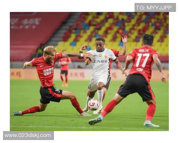 成都足球队实力分析与发展前景探讨聚焦足球的未来之路MBA 成都足球队实力分析与发展前景探讨聚焦足球的未来之路MBA